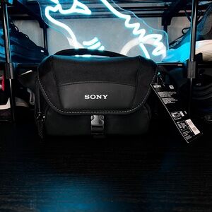 Sony Handycam Soft Lens Carrying Case Sling Camera Bag Camcorder Black - NEW